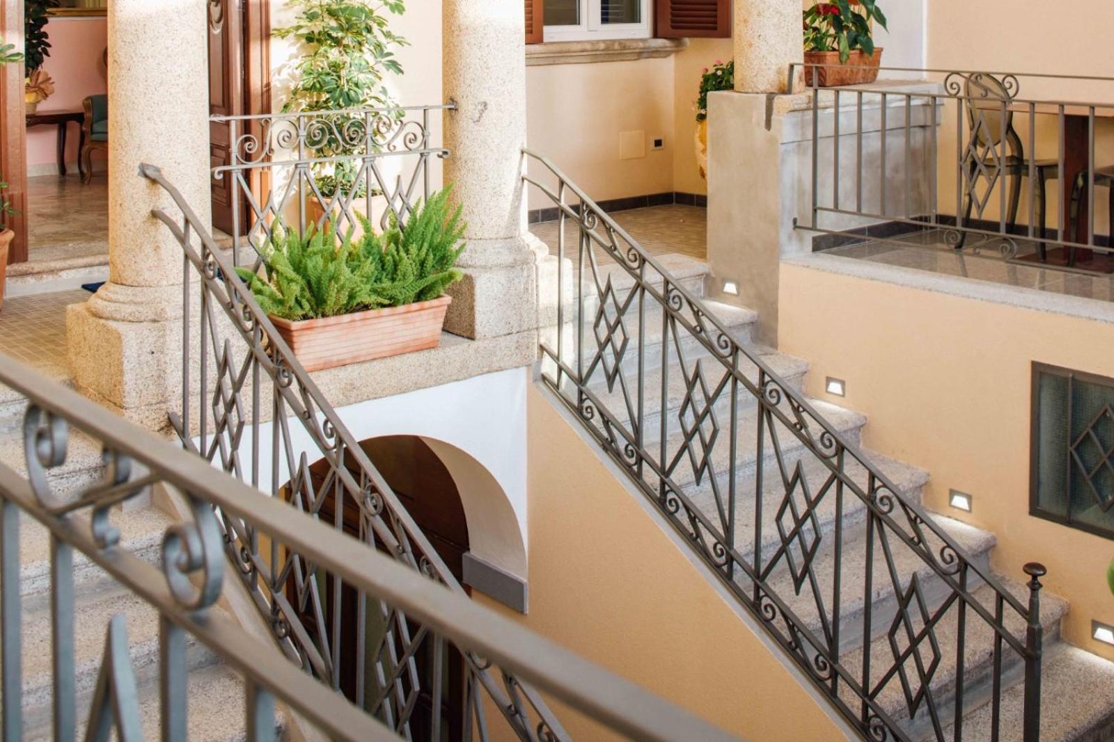 Le Corti - Dimora Storica Bed & Breakfast Polistena Exterior foto